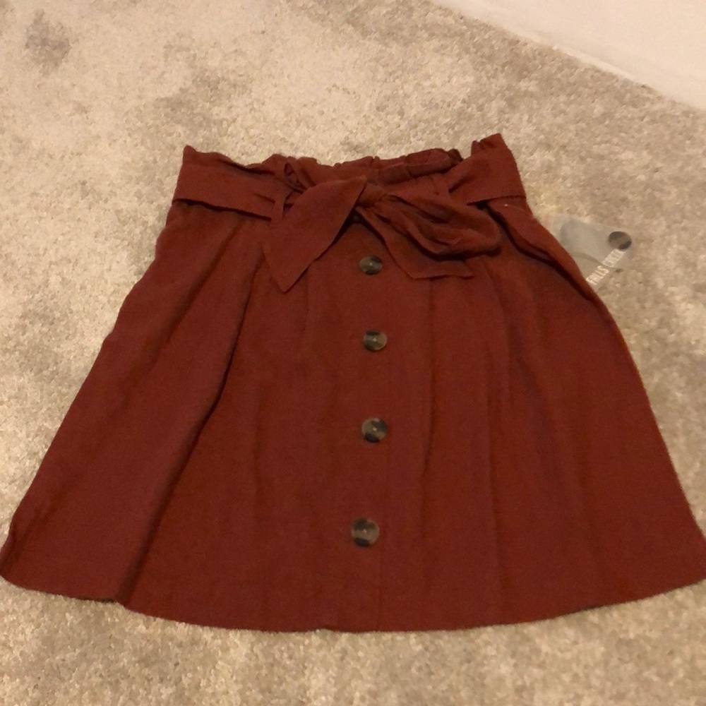 Rust colored Paperbag skirt! NEVER BEEN WORN!